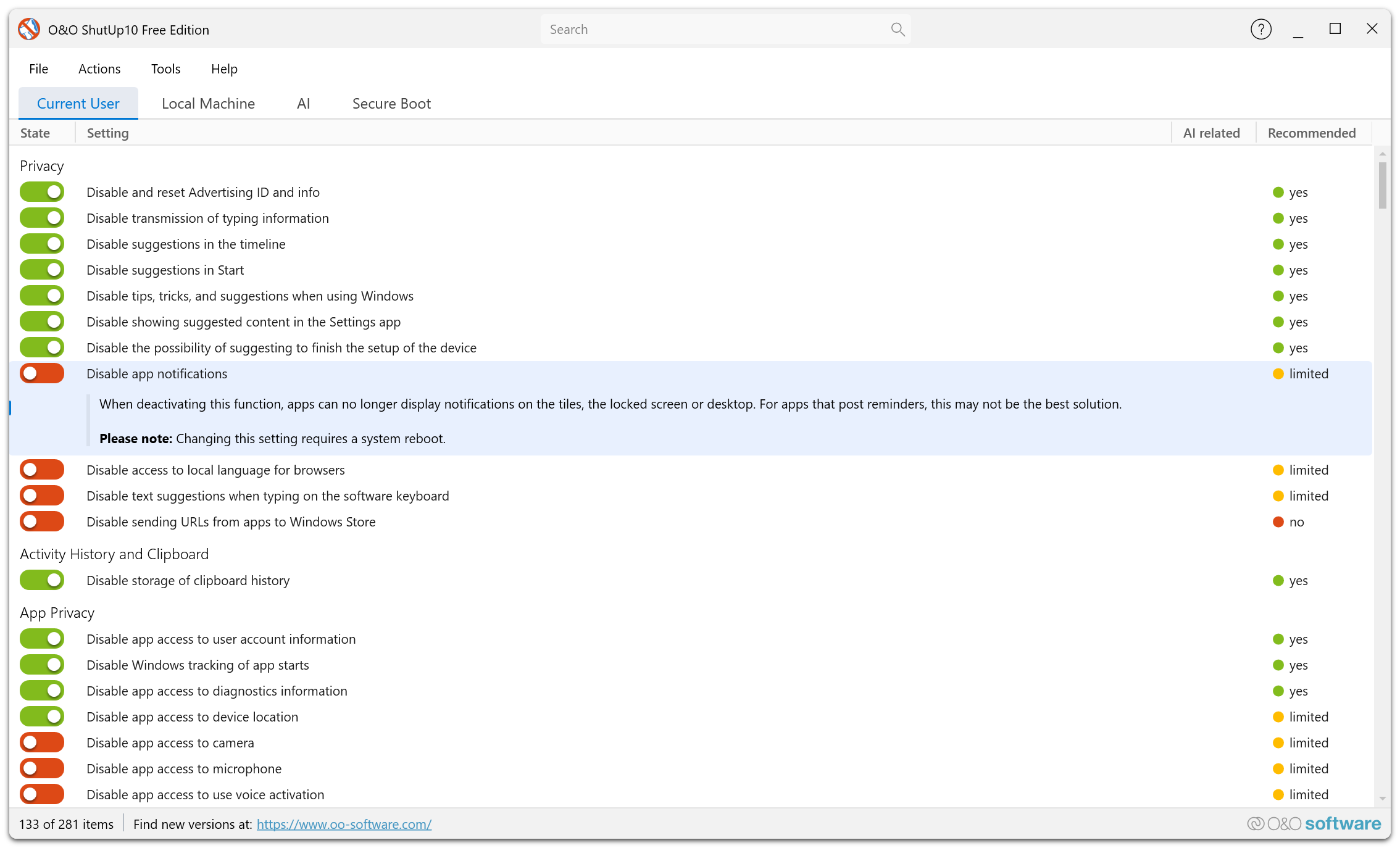 Free Edition — expanded setting detail showing description text and reboot notice for the selected privacy setting